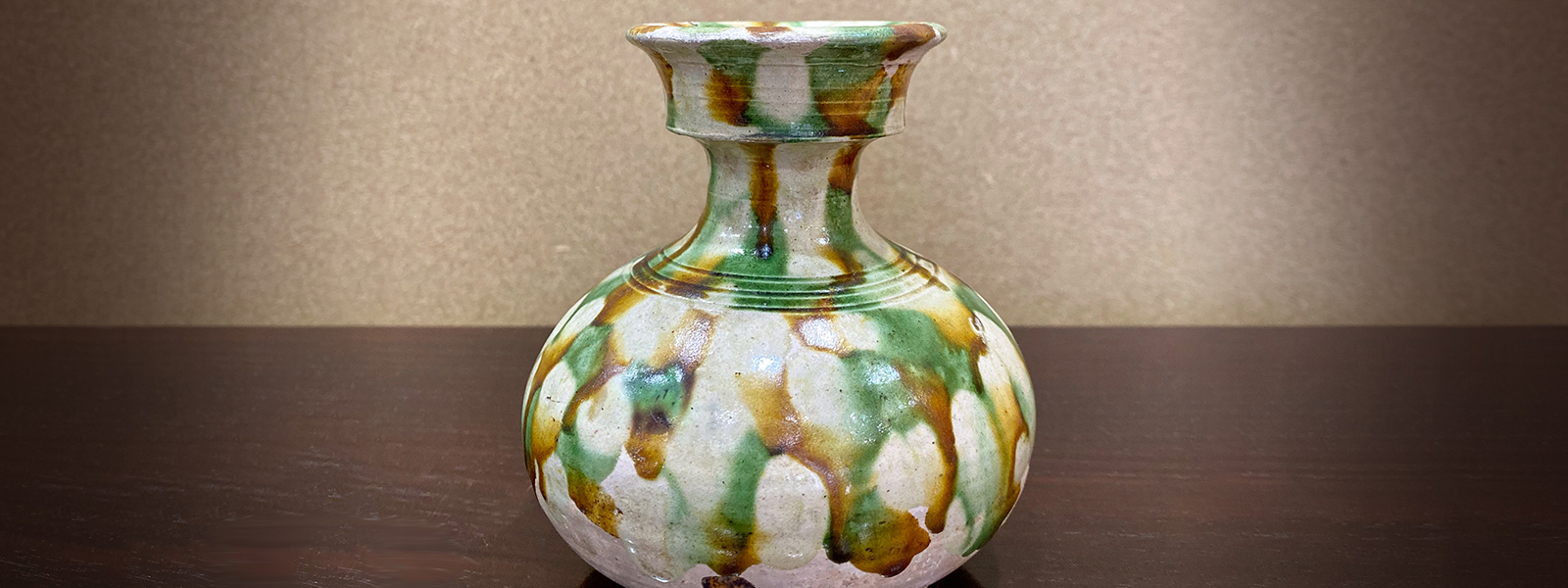 陶器の花入